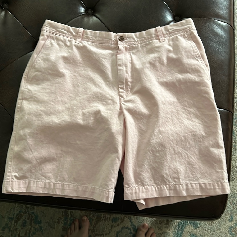Great looking light pink IZOD shorts